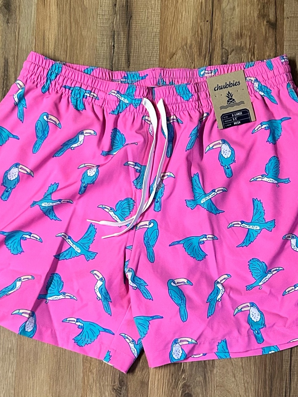 Chubbies Board Shorts Mens  X- Large Pink 5.5 The Toucan Classic Swim Trunks-NWT